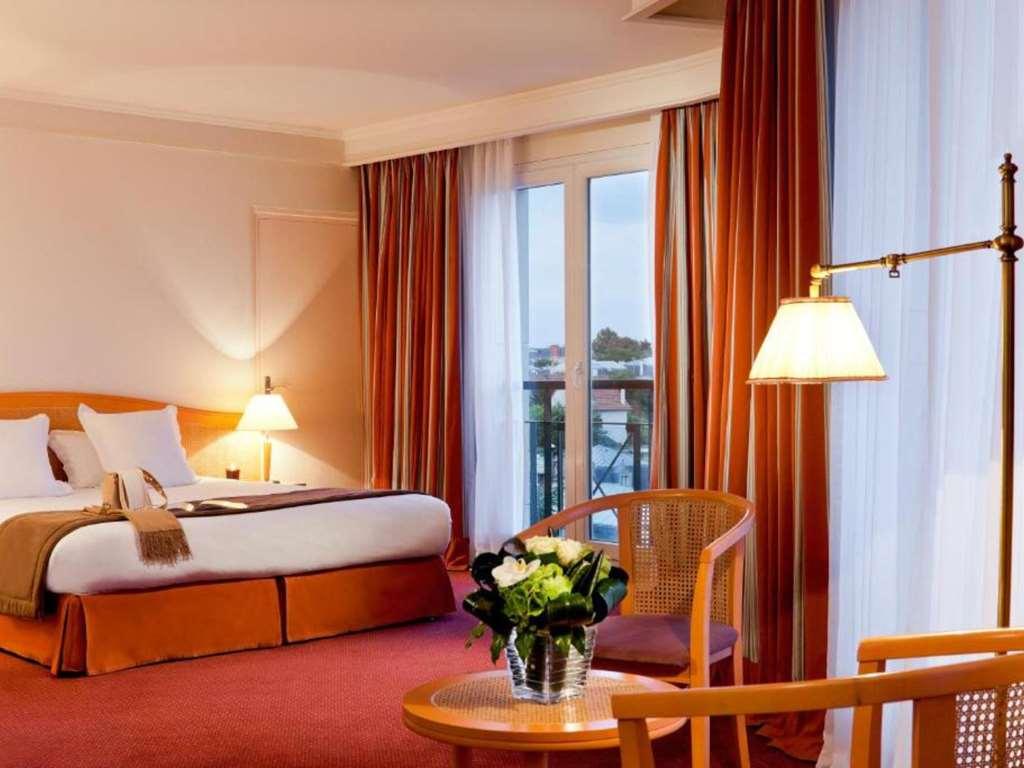 Hotel Barriere Le Grand Hotel Enghien-Les-Bains Bilik gambar